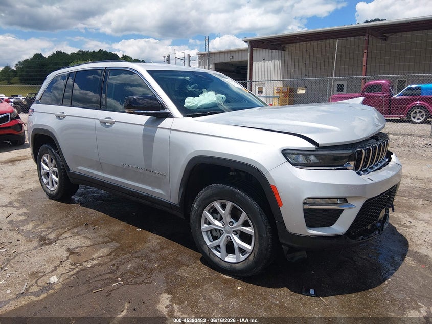 2022 Jeep Grand Cherokee  (VIN: 1C4RJHBG7N8590073)