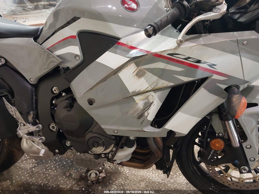 2026 Honda Cbr600 Rr VIN: JH2PC40H5TK301253 Lot: 45393538