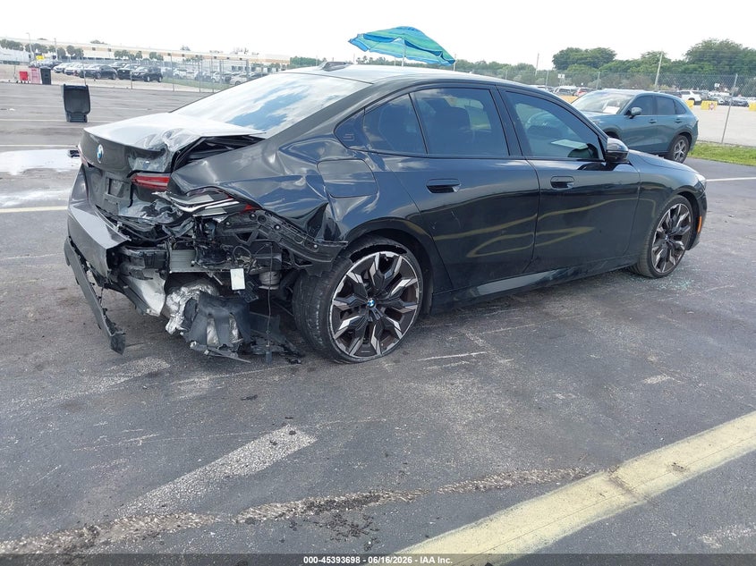 Vin: wba43fj06rcs19600, lot: 45891701, bmw 530i 20244