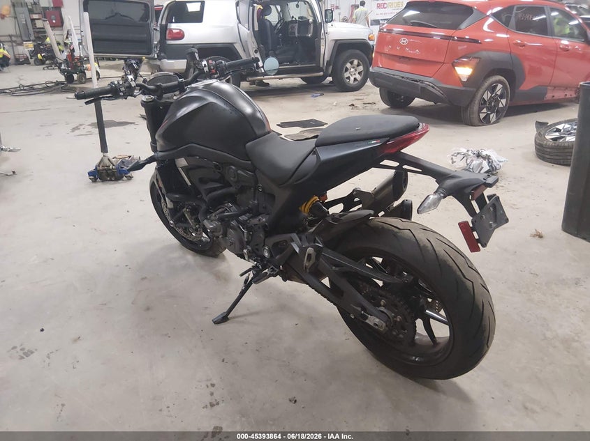 2023 DUCATI MONSTER auction photo 3