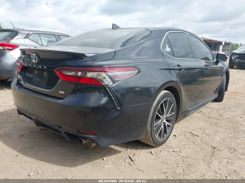 2021 TOYOTA CAMRY auction photo 4