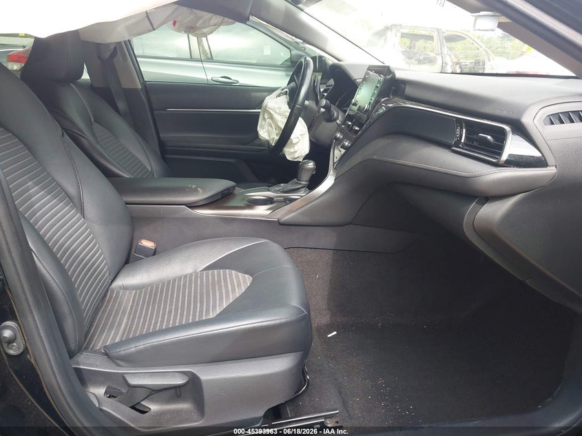 2021 TOYOTA CAMRY auction photo 5