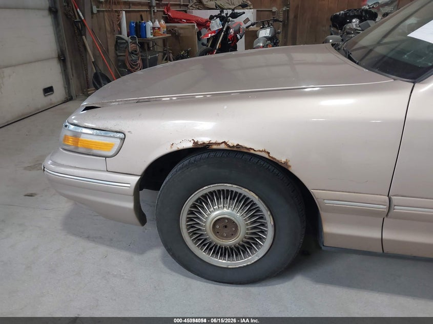 Photo 6 - MERCURY GRAND MARQUIS
