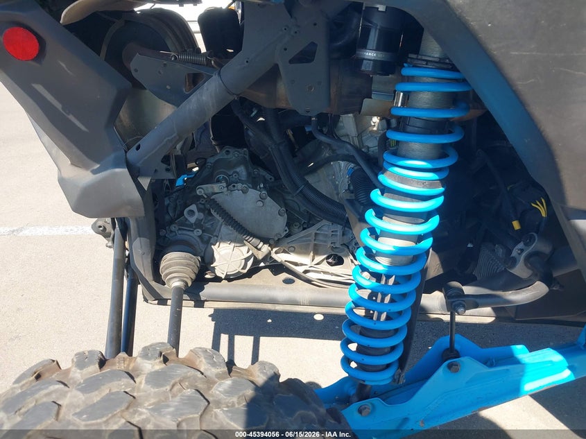 2022 CAN-AM MAVERICK X3 MAX auction photo 8