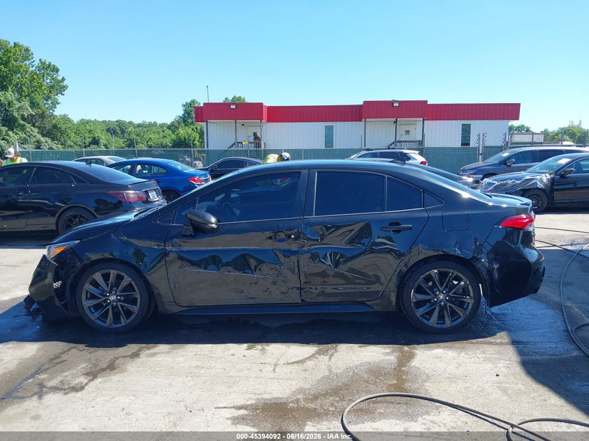 TOYOTA COROLLA - zdjęcie 14