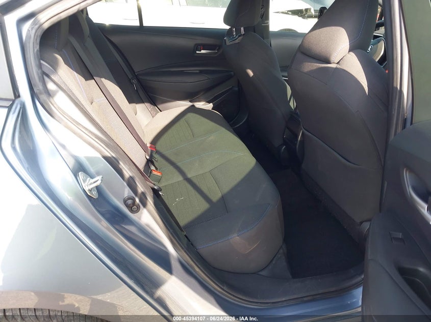 VIN JTDS4RCE7LJ049235 2020 TOYOTA COROLLA SE