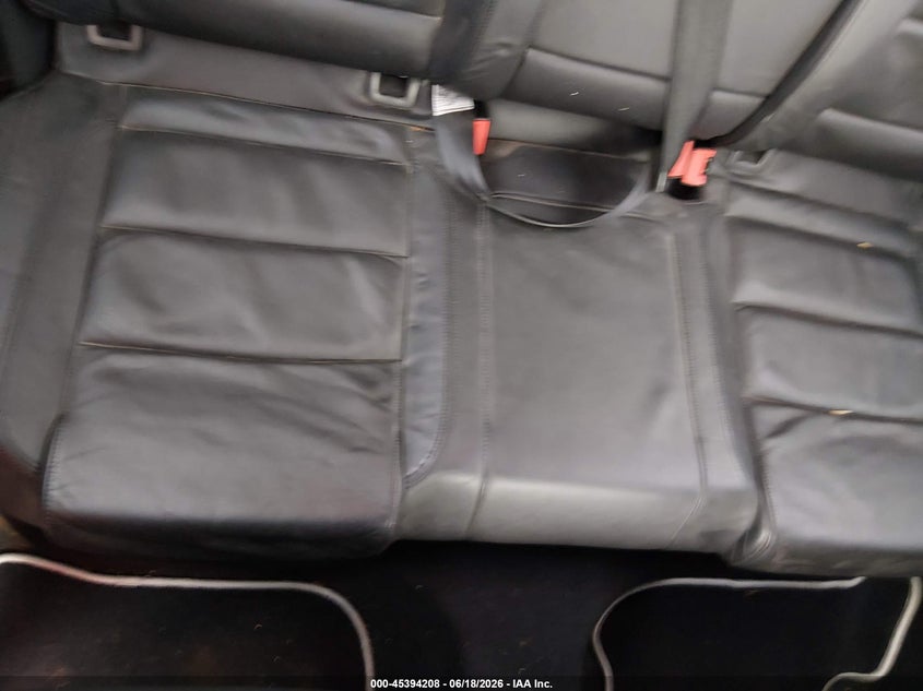 2013 VOLKSWAGEN GOLF R auction photo 8