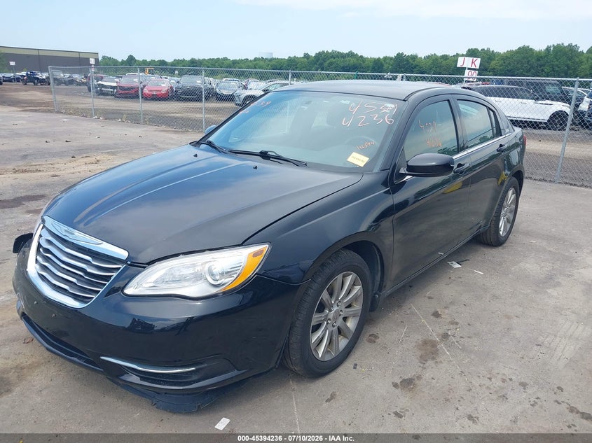 2014 Chrysler 200 Touring 1C3CCBBG2EN114185 photo 1