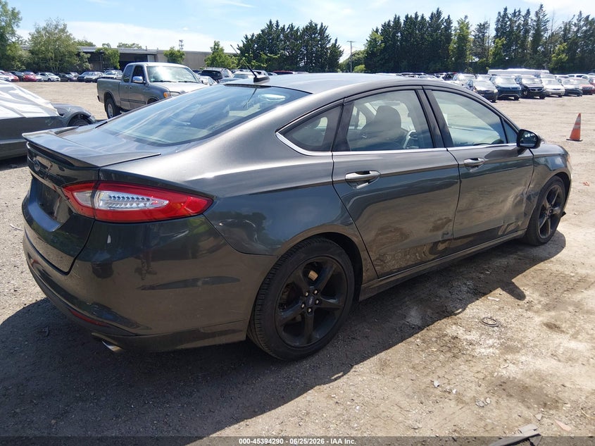2016 FORD FUSION auction photo 4