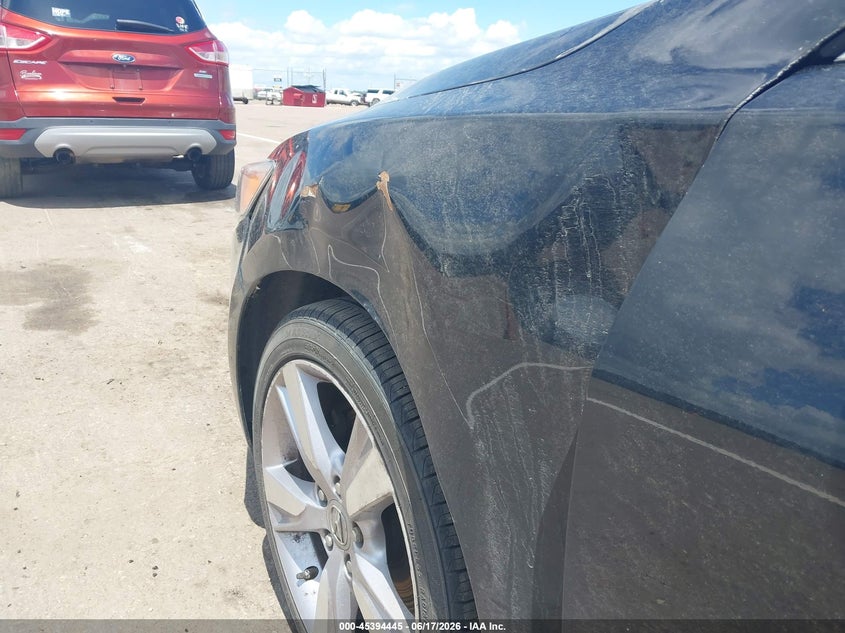 2013 Acura Ilx 2.4L VIN: 19VDE2E58DE000661 Lot: 45394445