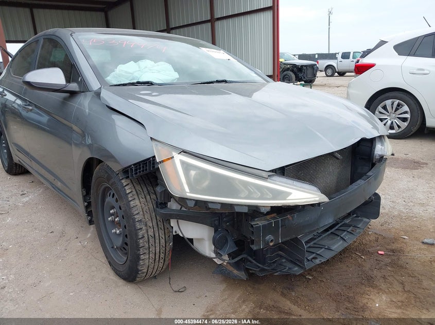 2019 HYUNDAI ELANTRA auction photo 6