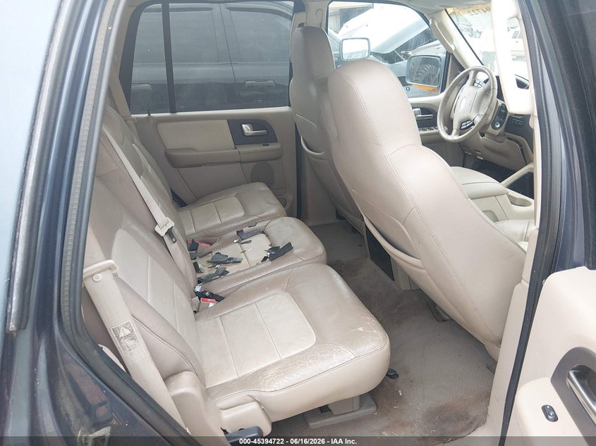 2003 FORD EXPEDITION auction photo 8