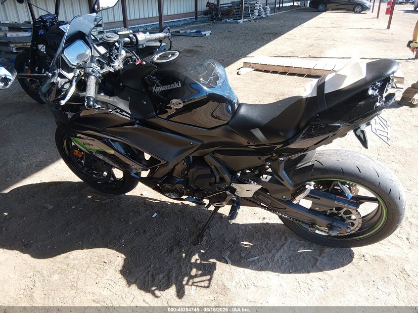 2025 Kawasaki Ex650 R VIN: ML5EXER11SDAE7777 Lot: 45394745