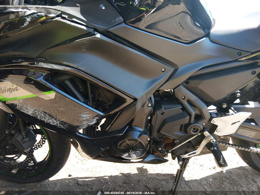 2025 Kawasaki Ex650 R VIN: ML5EXER11SDAE7777 Lot: 45394745