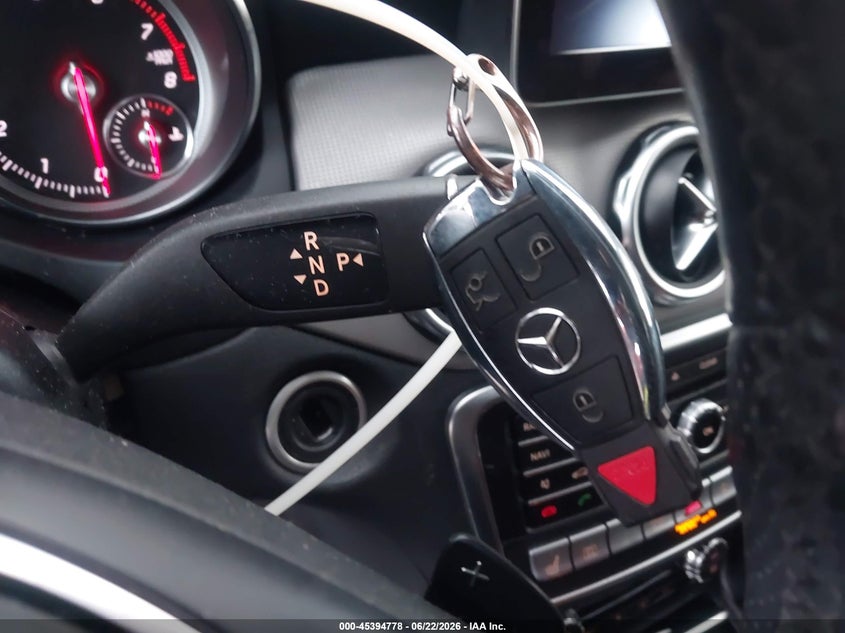 2019 MERCEDES-BENZ GLA 250 4MATIC — Photo 11
