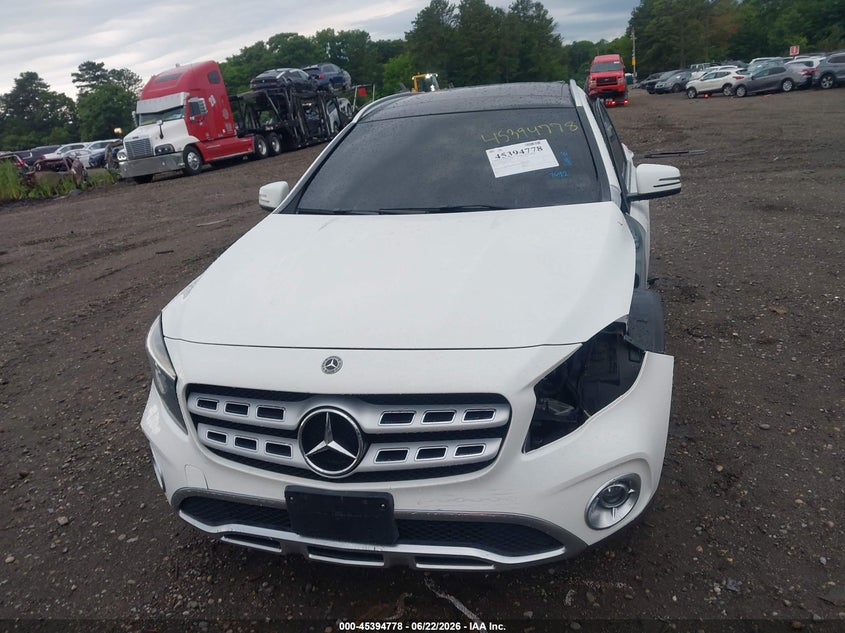2019 MERCEDES-BENZ GLA 250 4MATIC — Photo 12