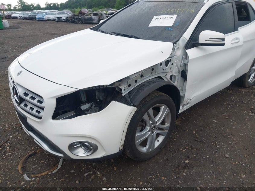 2019 MERCEDES-BENZ GLA 250 4MATIC — Photo 6