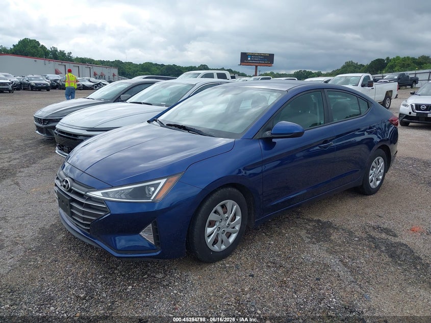 2020 HYUNDAI ELANTRA auction photo 2