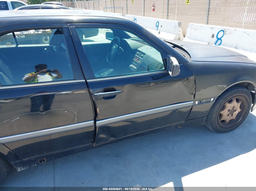 1998 Mercedes-Benz C 230 VIN: WDBHA23G1WA596273 Lot: 45394841