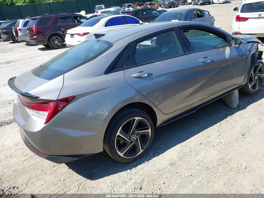 2023 HYUNDAI ELANTRA auction photo 4