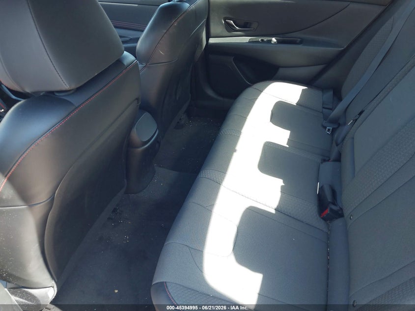 2023 HYUNDAI ELANTRA auction photo 8