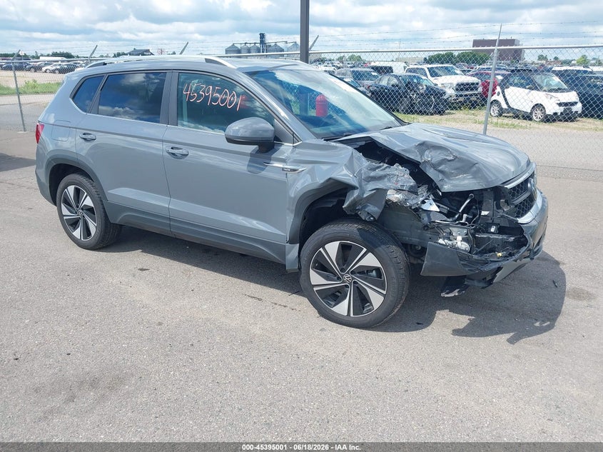 2024 VOLKSWAGEN TAOS — zdjęcie z aukcji
