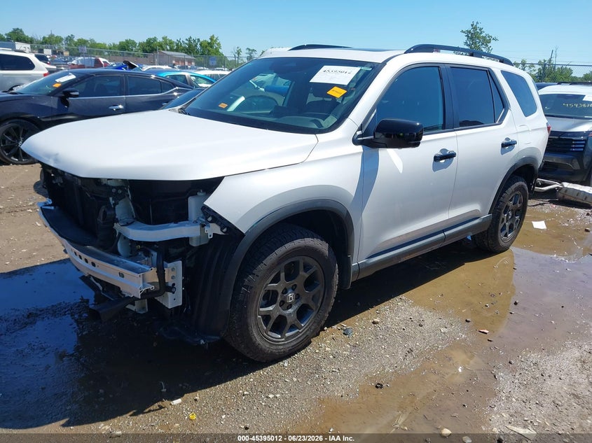 2025 HONDA PILOT auction photo 2