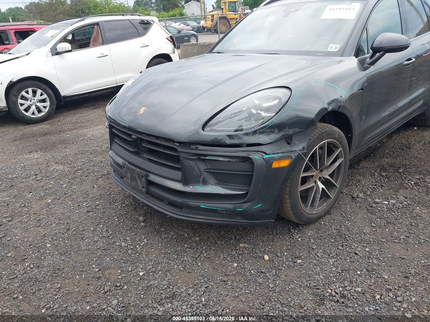 2022 Porsche Macan VIN: WP1AA2A59NLB08676 Lot: 45395103