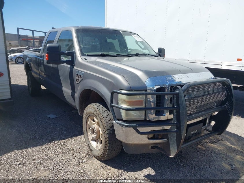 2010 FORD SUPER DUTY F-350 SRW — zdjęcie z aukcji