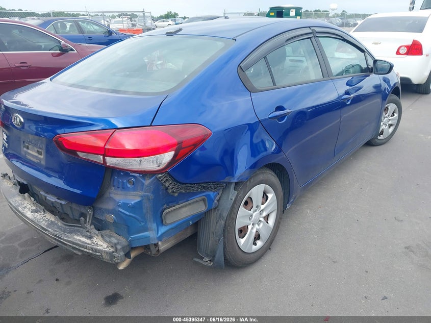 2017 KIA FORTE auction photo 4