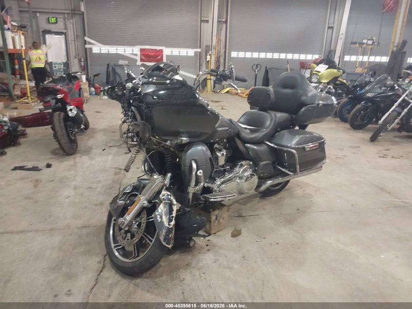 2022 HARLEY-DAVIDSON FLTRK auction photo 2