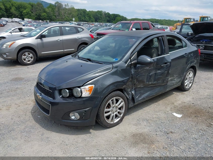 2016 CHEVROLET SONIC auction photo 2