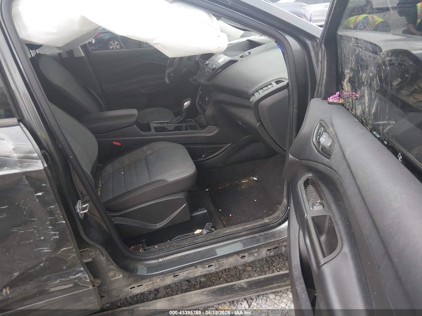 2019 FORD ESCAPE auction photo 5