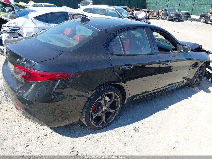 2020 ALFA ROMEO GIULIA auction photo 4
