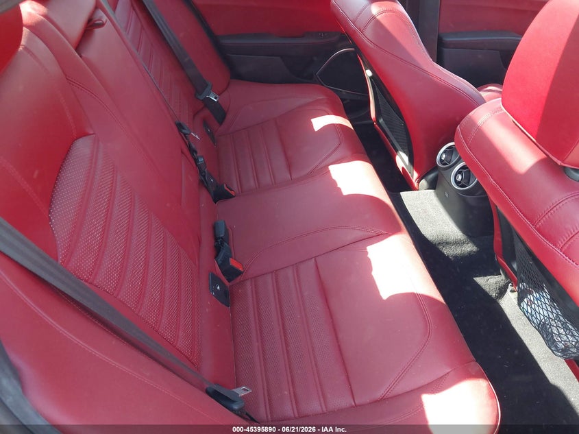 2020 ALFA ROMEO GIULIA auction photo 8