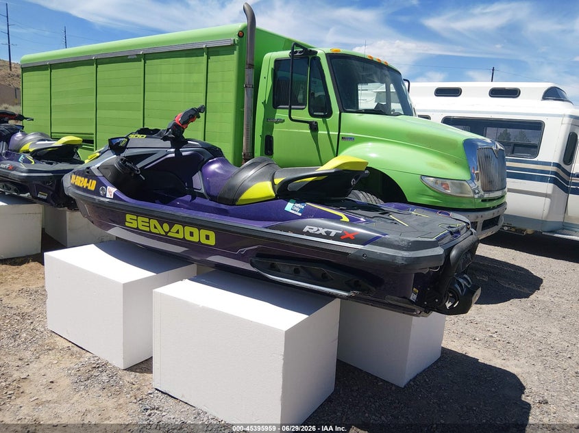 2021 SEADOO RXT auction photo 3