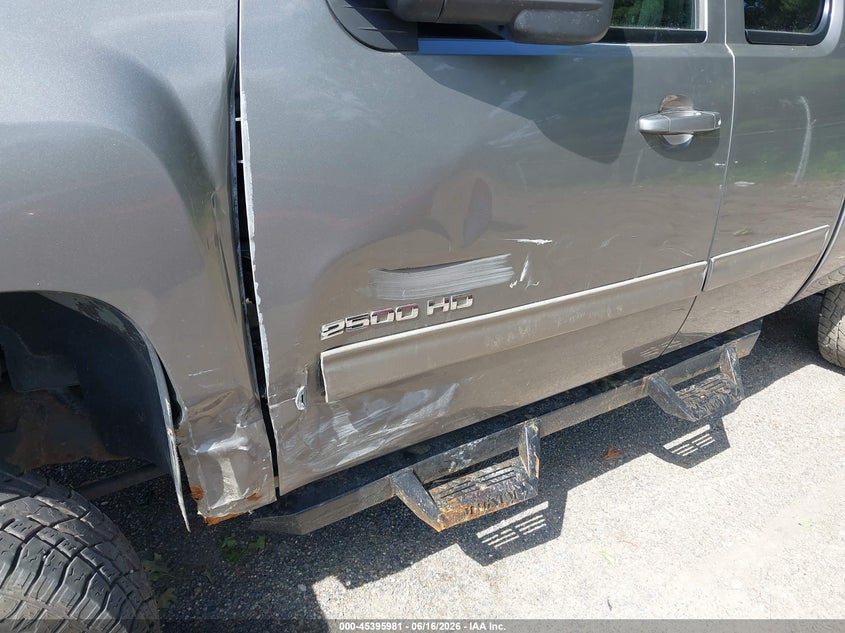 2013 CHEVROLET SILVERADO 2500HD auction photo 6