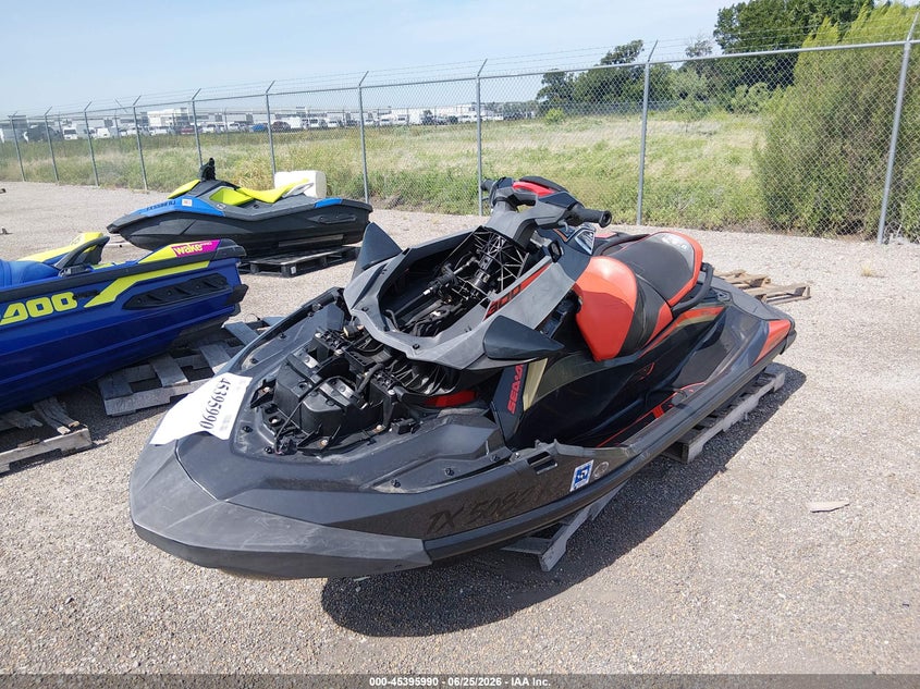 2020 SEADOO RXT auction photo 2