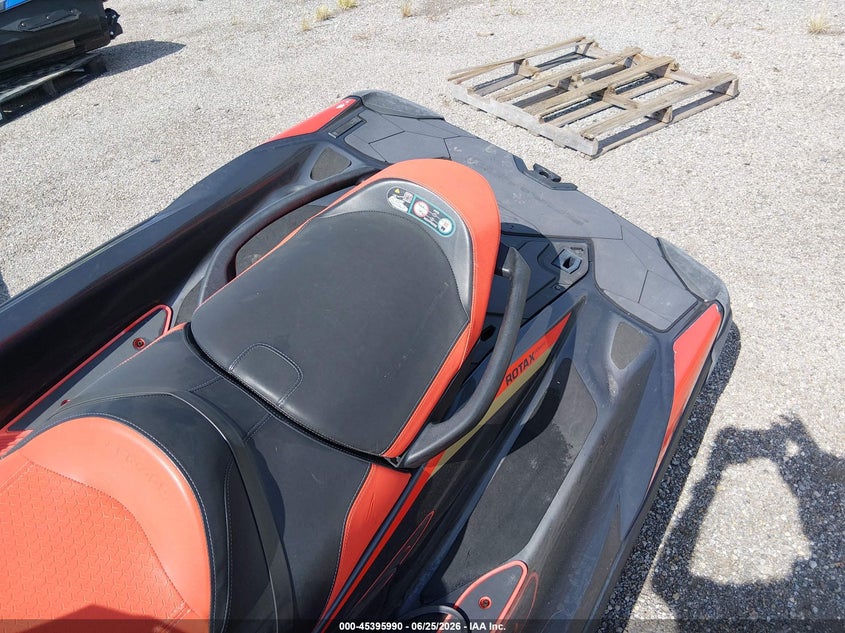 2020 SEADOO RXT auction photo 8