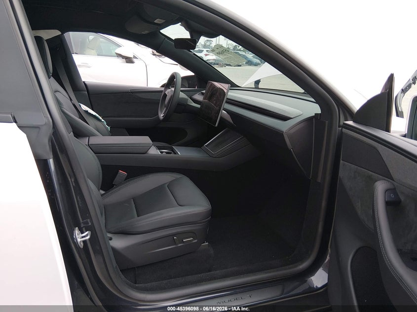 2026 TESLA MODEL Y auction photo 5