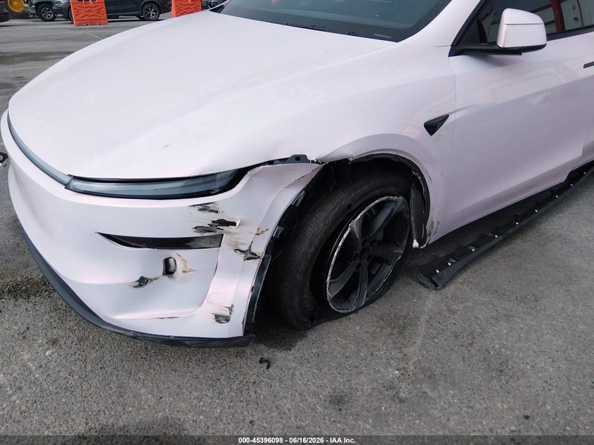 2026 TESLA MODEL Y auction photo 6