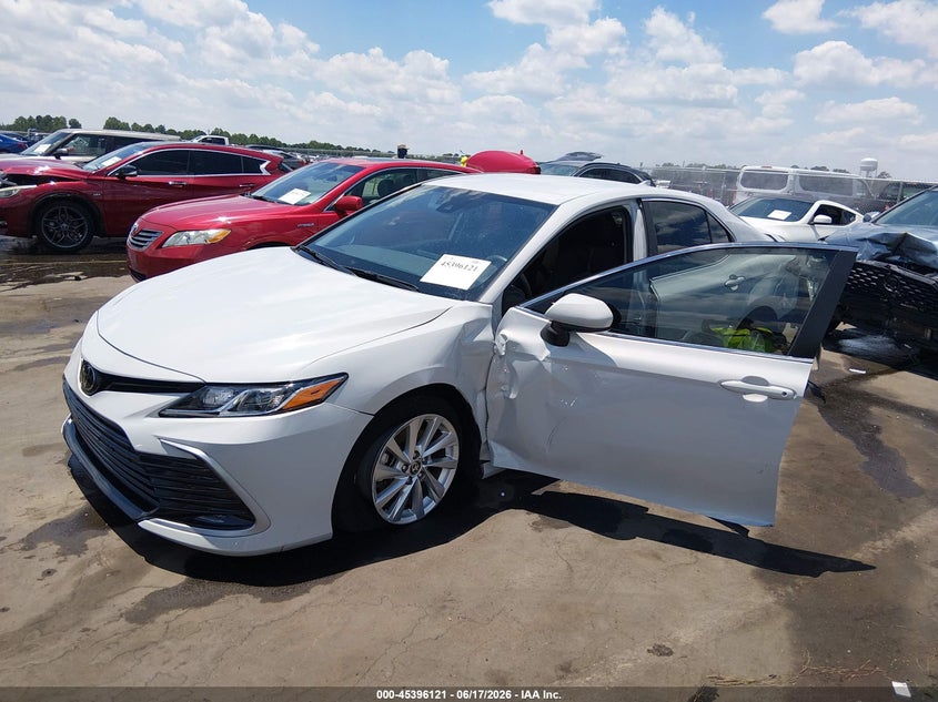2023 TOYOTA CAMRY auction photo 2