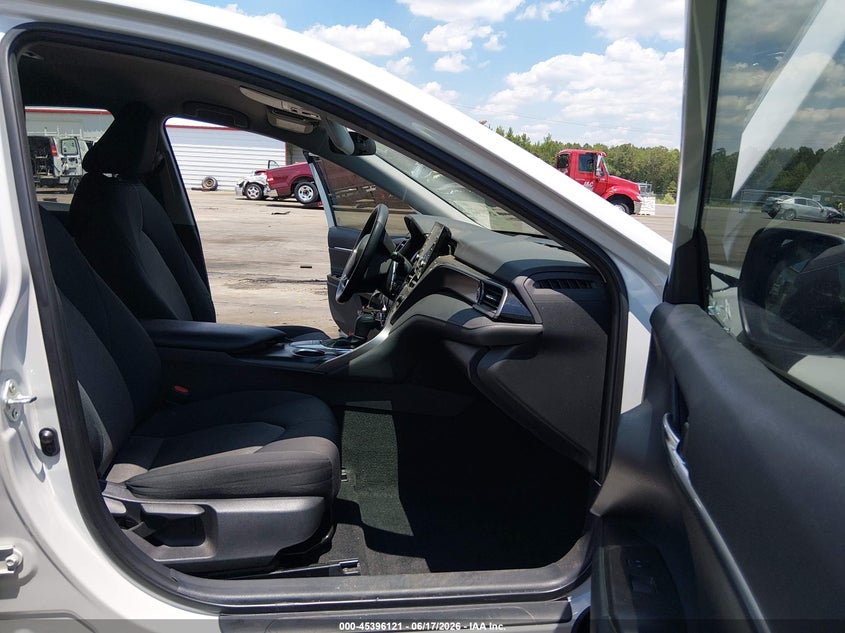2023 TOYOTA CAMRY auction photo 5