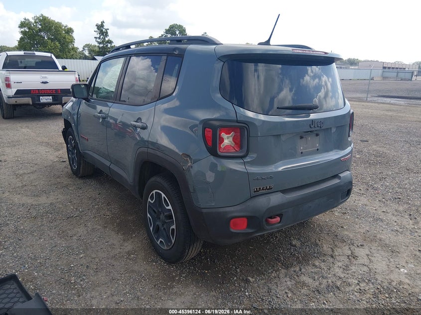 2015 JEEP RENEGADE auction photo 3