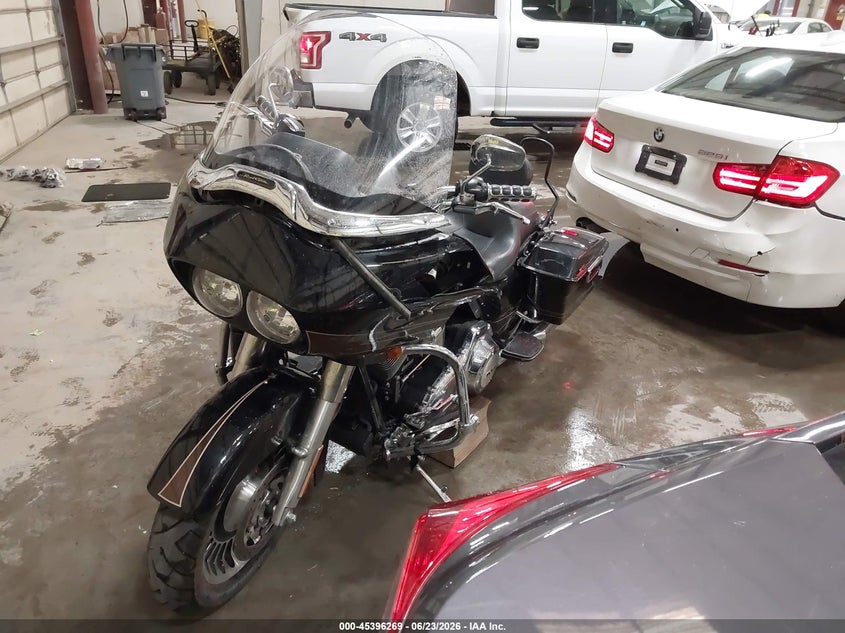 2013 HARLEY-DAVIDSON FLTRU auction photo 2