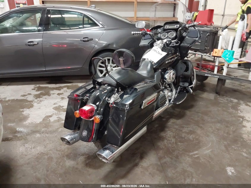 2013 HARLEY-DAVIDSON FLTRU auction photo 4