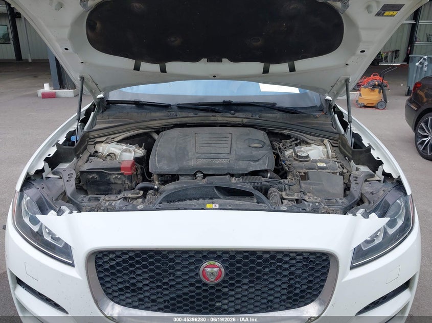 2018 Jaguar F-Pace 25T Premium VIN: SADCJ2FX0JA270985 Lot: 45396280
