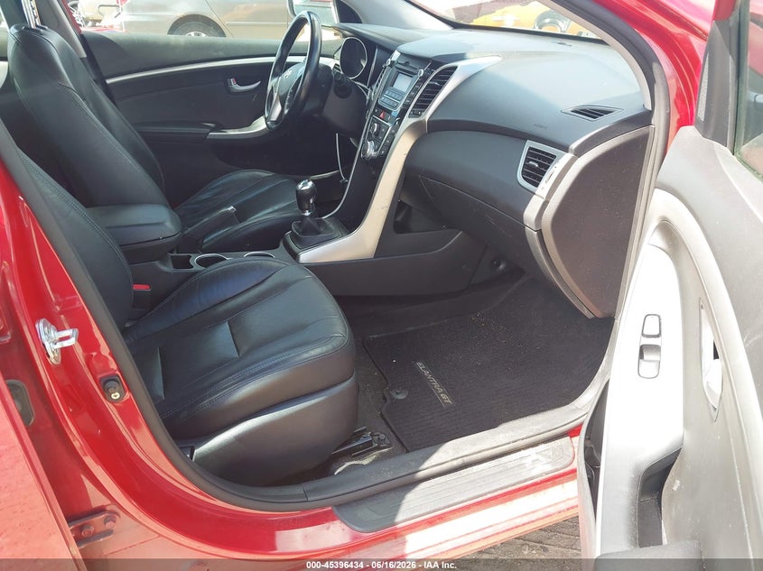 2014 HYUNDAI ELANTRA GT auction photo 5