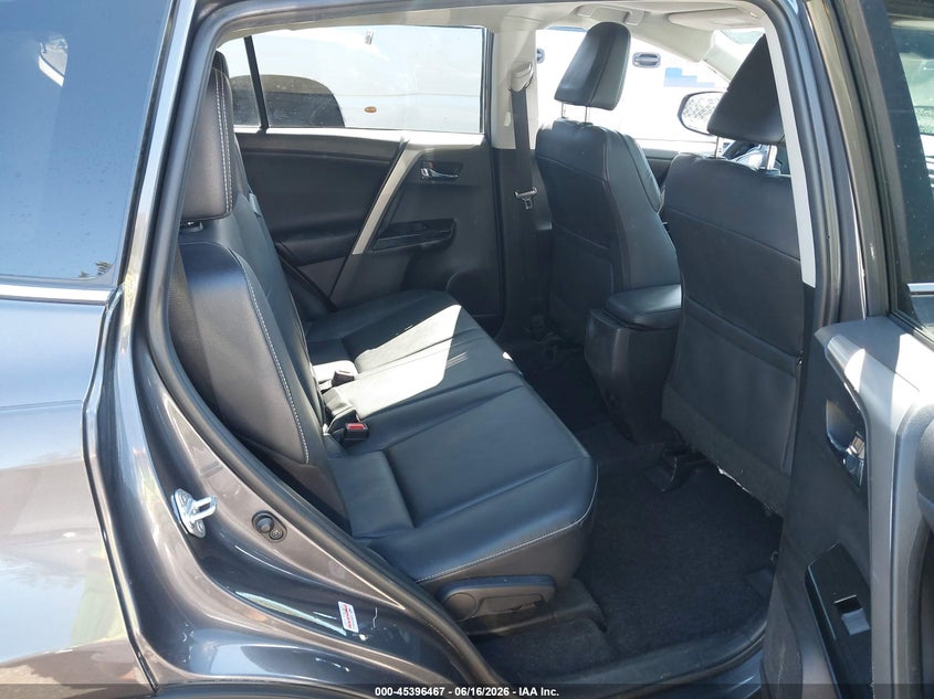 2017 TOYOTA RAV4 LIMITED — Фото 18
