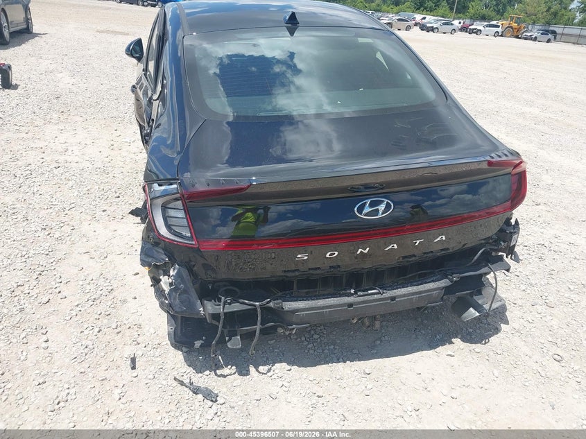 2022 HYUNDAI SONATA auction photo 6